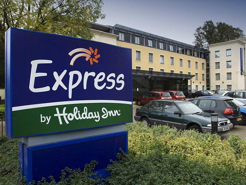 Holiday Inn Express Bath By Ihg Exteriör bild